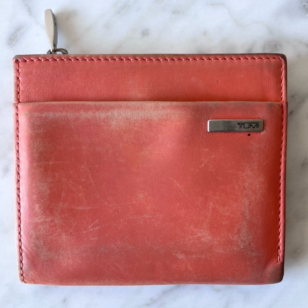 Tumi Distressed Worn Bifold Wallet Coin Purse Coral Orange 3 x 4